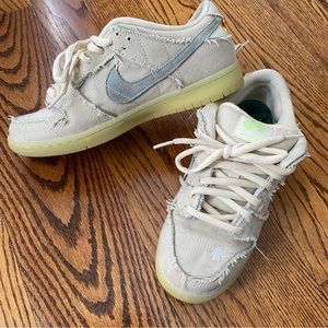 Nike SD mummy sneakers